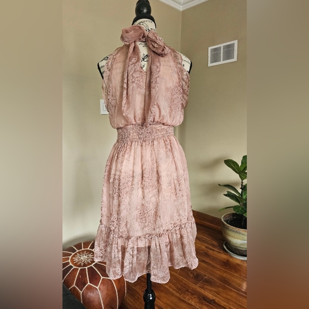 SOPHIE MAX- Elegant Pink Halter Dress - Picture 3 of 5